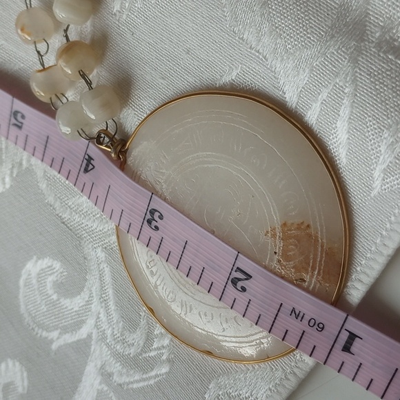 Vintage 2 1/2 in Carved white natural Agate Aztec Medallion beaded 28in Necklace - Picture 11 of 11